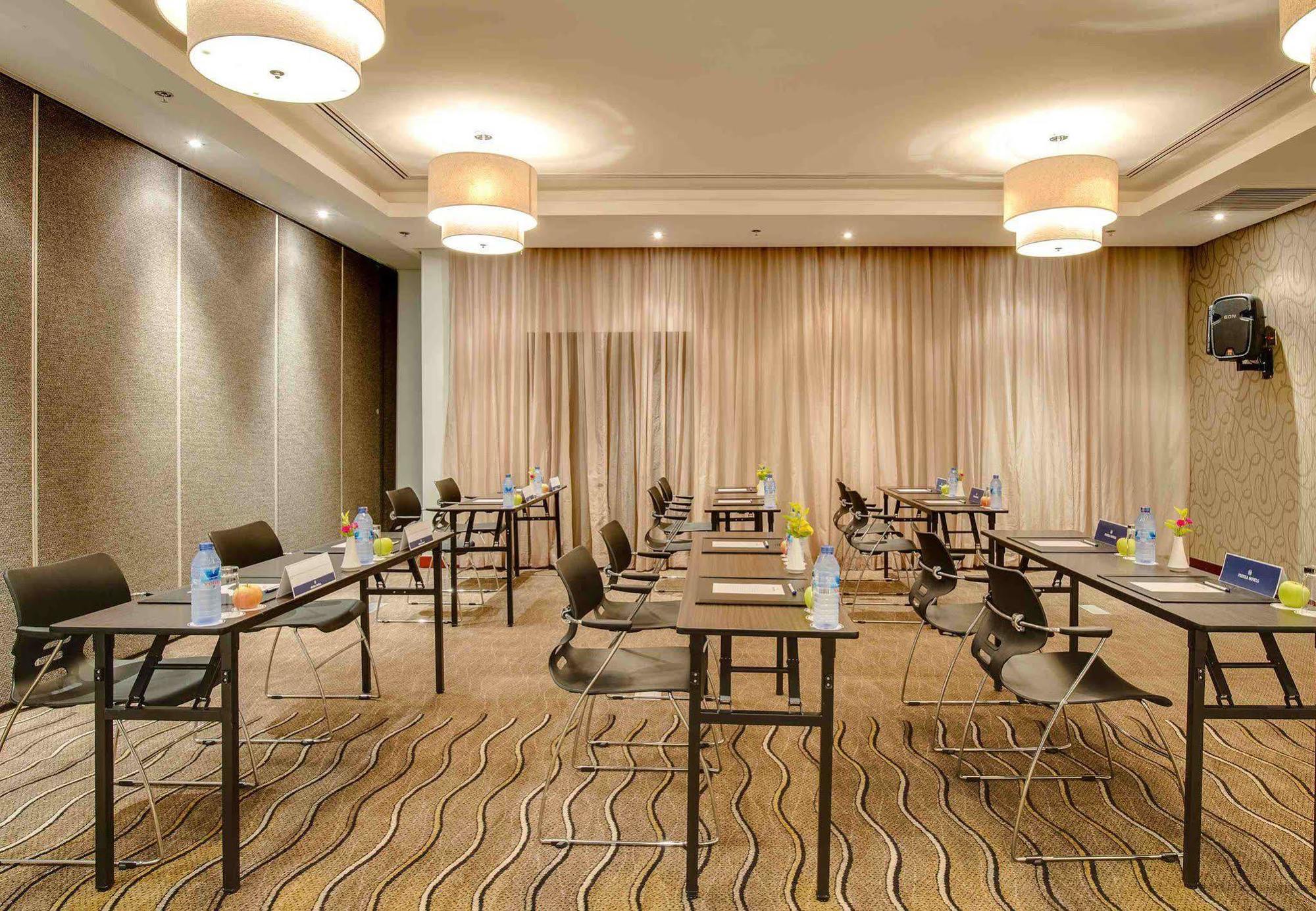 Alliance Hotel By Eagles Sekondi-Takoradi Экстерьер фото